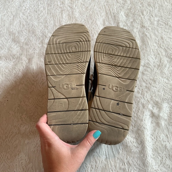 Men’s Ugg Hendrickson Capra chukka leather boots - Picture 9 of 9